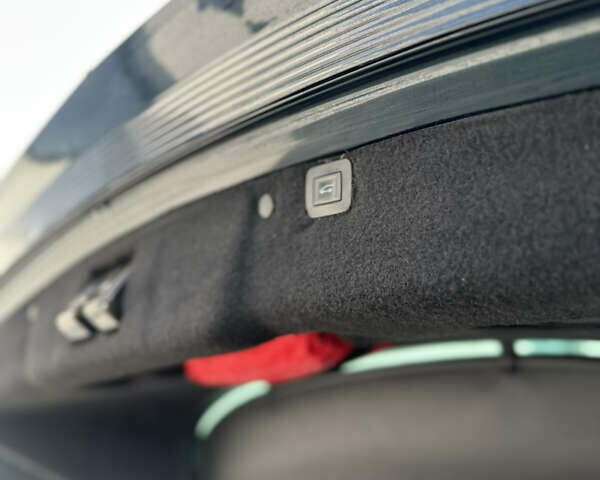 Зеленый Опель Инсигния, объемом двигателя 2 л и пробегом 215 тыс. км за 10300 $, фото 31 на Automoto.ua