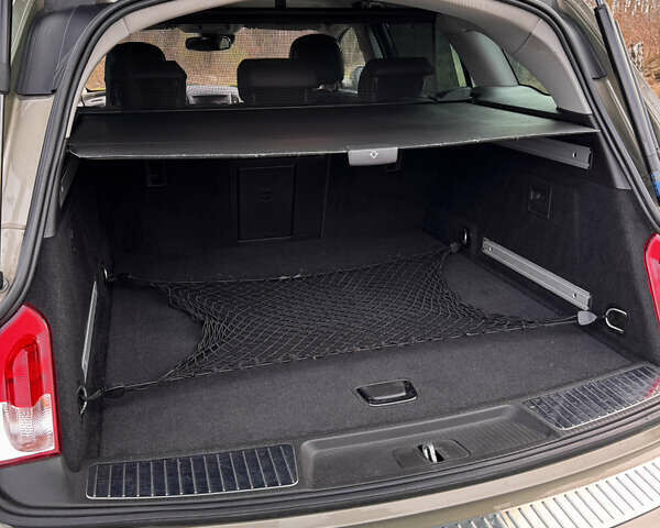 Зеленый Опель Инсигния, объемом двигателя 1.96 л и пробегом 280 тыс. км за 9500 $, фото 11 на Automoto.ua