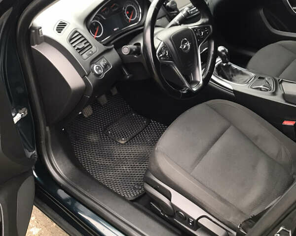 Зелений Опель Інсігнія, об'ємом двигуна 1.96 л та пробігом 201 тис. км за 10500 $, фото 6 на Automoto.ua