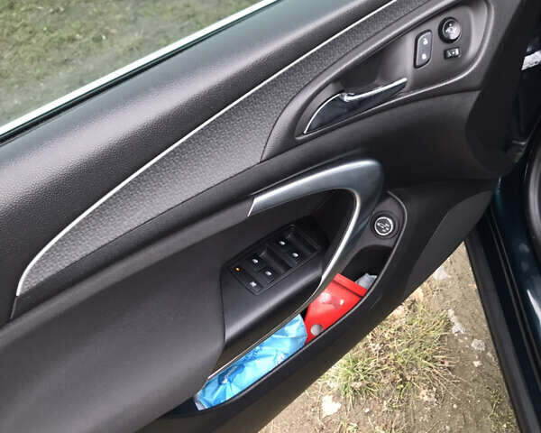 Зелений Опель Інсігнія, об'ємом двигуна 1.96 л та пробігом 201 тис. км за 10500 $, фото 10 на Automoto.ua