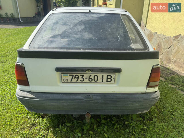 Белый Опель Кадет, объемом двигателя 1.3 л и пробегом 370 тыс. км за 400 $, фото 3 на Automoto.ua