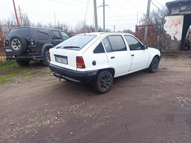 Білий Опель Кадет, об'ємом двигуна 1.3 л та пробігом 10 тис. км за 782 $, фото 3 на Automoto.ua