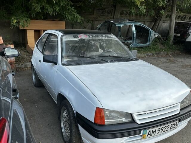 Белый Опель Кадет, объемом двигателя 1.8 л и пробегом 280 тыс. км за 24000 $, фото 1 на Automoto.ua