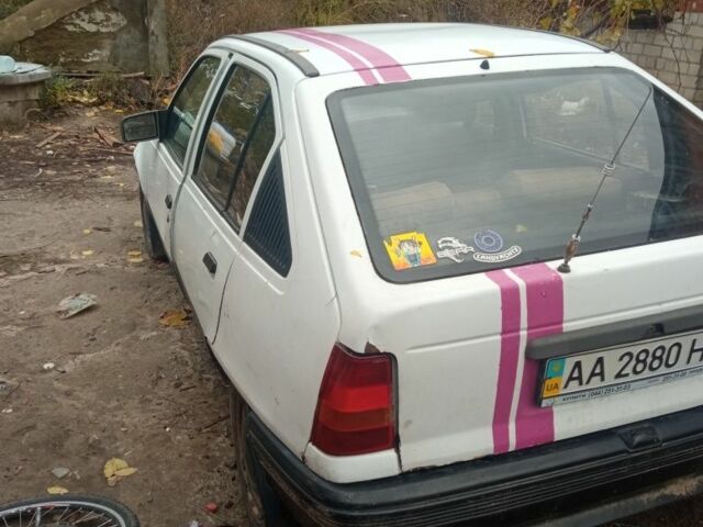 Белый Опель Кадет, объемом двигателя 0 л и пробегом 104 тыс. км за 500 $, фото 6 на Automoto.ua