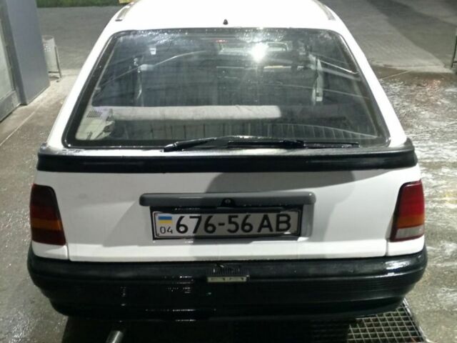 Белый Опель Кадет, объемом двигателя 1.3 л и пробегом 200 тыс. км за 850 $, фото 7 на Automoto.ua