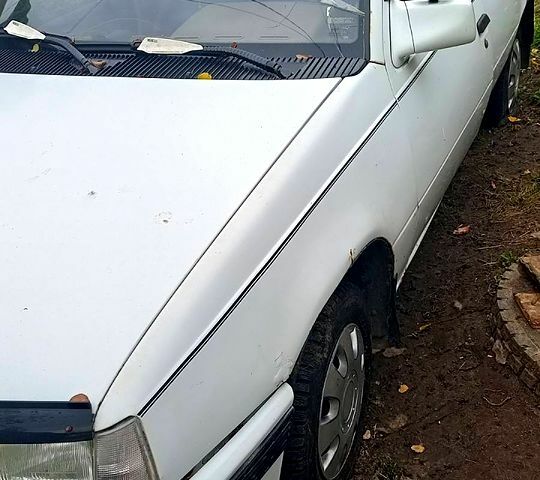 Белый Опель Кадет, объемом двигателя 1.3 л и пробегом 0 тыс. км за 1100 $, фото 5 на Automoto.ua