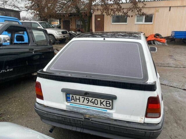 Білий Опель Кадет, об'ємом двигуна 1.3 л та пробігом 400 тис. км за 1000 $, фото 13 на Automoto.ua