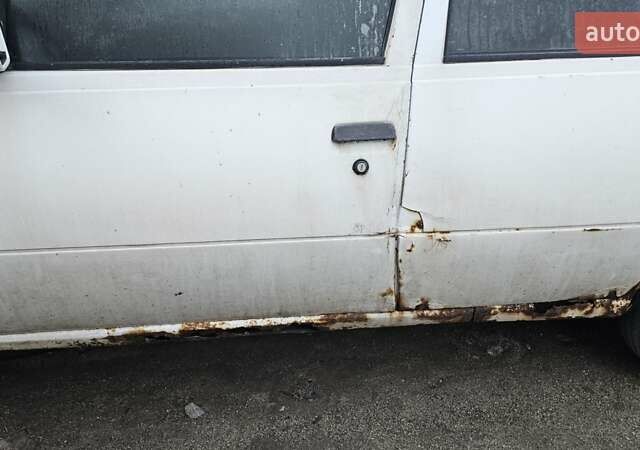 Белый Опель Кадет, объемом двигателя 1.3 л и пробегом 800 тыс. км за 700 $, фото 2 на Automoto.ua