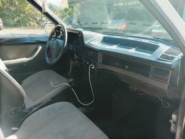 Опель Кадет 1986 в Днепре (Днепропетровске) на Automoto.ua Белый Опель Кадет, объемом двигателя 1.6 л и пробегом 170 тыс. км за 600 $, фото 6 на Automoto.ua