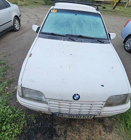 Белый Опель Кадет, объемом двигателя 1.3 л и пробегом 800 тыс. км за 700 $, фото 6 на Automoto.ua