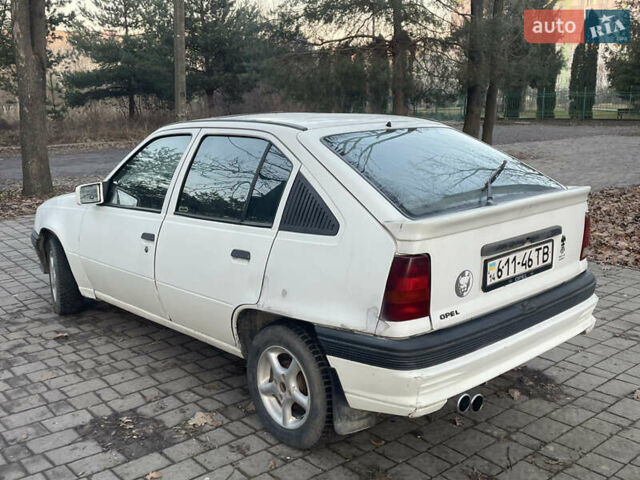 Білий Опель Кадет, об'ємом двигуна 0 л та пробігом 375 тис. км за 599 $, фото 2 на Automoto.ua