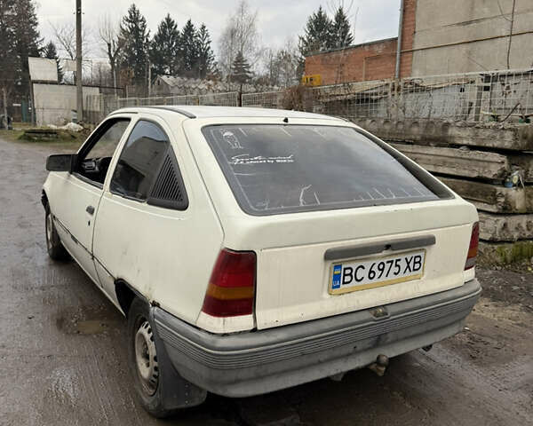 Білий Опель Кадет, об'ємом двигуна 1.3 л та пробігом 300 тис. км за 550 $, фото 8 на Automoto.ua
