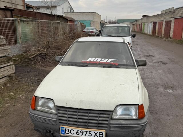 Білий Опель Кадет, об'ємом двигуна 1.3 л та пробігом 300 тис. км за 450 $, фото 9 на Automoto.ua