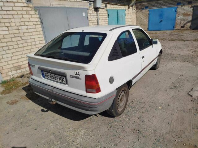Білий Опель Кадет, об'ємом двигуна 1.3 л та пробігом 3 тис. км за 1301 $, фото 1 на Automoto.ua