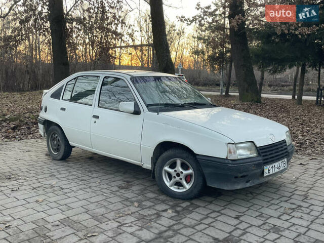 Білий Опель Кадет, об'ємом двигуна 0 л та пробігом 375 тис. км за 599 $, фото 5 на Automoto.ua