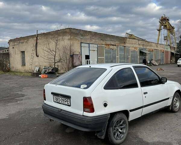 Белый Опель Кадет, объемом двигателя 1.4 л и пробегом 1 тыс. км за 600 $, фото 6 на Automoto.ua
