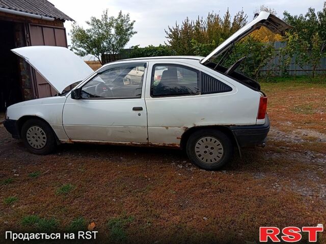 Білий Опель Кадет, об'ємом двигуна 1.3 л та пробігом 52 тис. км за 400 $, фото 1 на Automoto.ua