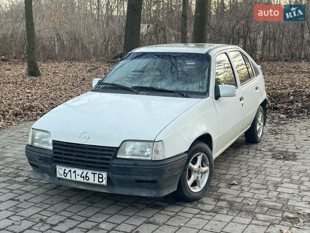 Білий Опель Кадет, об'ємом двигуна 0 л та пробігом 375 тис. км за 599 $, фото 1 на Automoto.ua