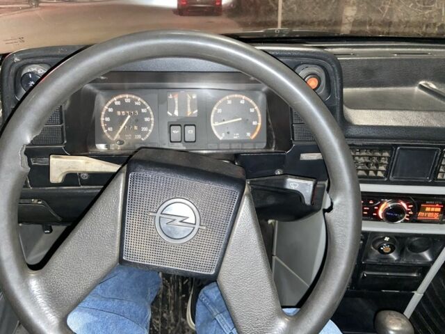 Белый Опель Кадет, объемом двигателя 0 л и пробегом 96 тыс. км за 1000 $, фото 4 на Automoto.ua