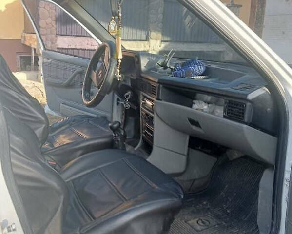 Белый Опель Кадет, объемом двигателя 1.3 л и пробегом 100 тыс. км за 1100 $, фото 7 на Automoto.ua