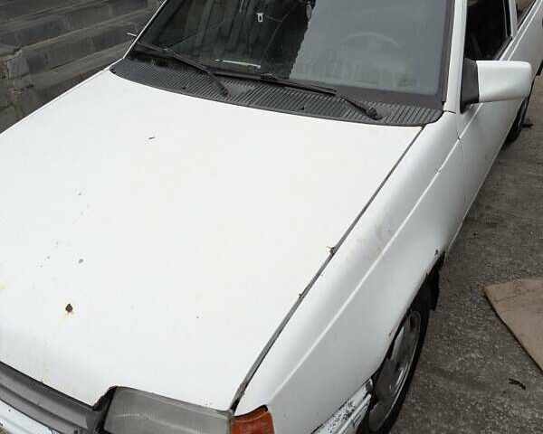 Белый Опель Кадет, объемом двигателя 1.3 л и пробегом 205 тыс. км за 415 $, фото 1 на Automoto.ua