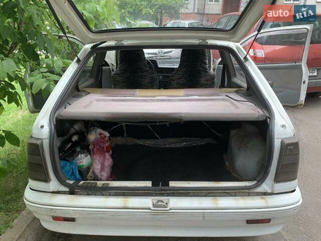 Белый Опель Кадет, объемом двигателя 1.3 л и пробегом 320 тыс. км за 900 $, фото 8 на Automoto.ua