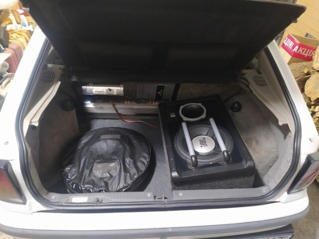 Белый Опель Кадет, объемом двигателя 2 л и пробегом 60 тыс. км за 3500 $, фото 10 на Automoto.ua