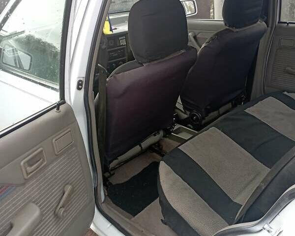 Белый Опель Кадет, объемом двигателя 1.4 л и пробегом 48 тыс. км за 1500 $, фото 10 на Automoto.ua