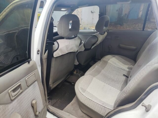 Белый Опель Кадет, объемом двигателя 1.5 л и пробегом 666 тыс. км за 665 $, фото 5 на Automoto.ua