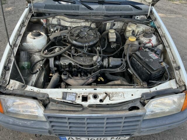 Белый Опель Кадет, объемом двигателя 0 л и пробегом 87 тыс. км за 750 $, фото 14 на Automoto.ua