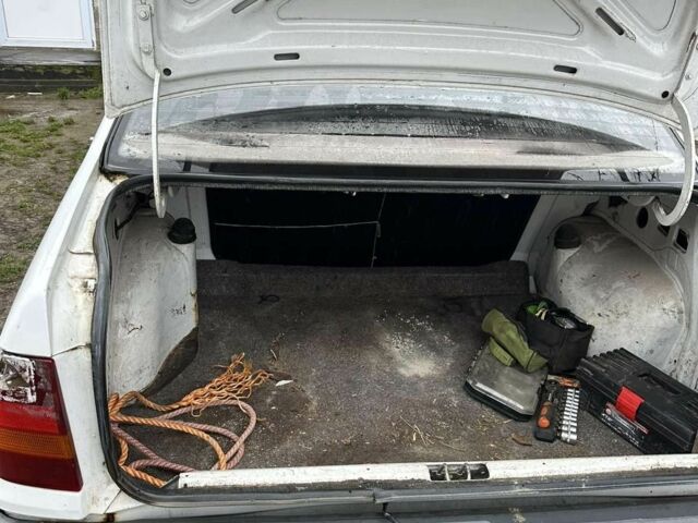 Белый Опель Кадет, объемом двигателя 1.3 л и пробегом 799 тыс. км за 1100 $, фото 1 на Automoto.ua