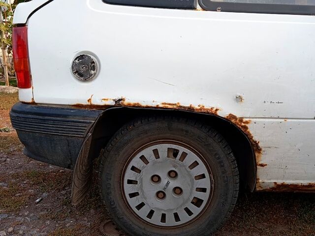 Белый Опель Кадет, объемом двигателя 1.3 л и пробегом 0 тыс. км за 500 $, фото 2 на Automoto.ua