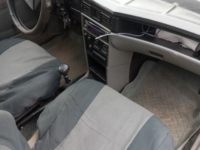 Білий Опель Кадет, об'ємом двигуна 1.6 л та пробігом 73 тис. км за 994 $, фото 4 на Automoto.ua