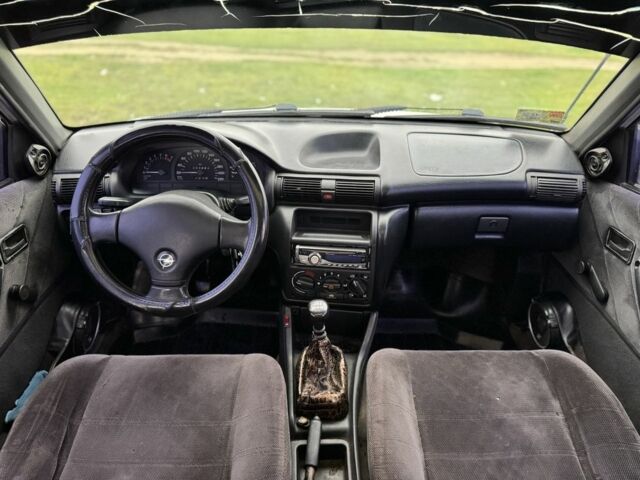 Белый Опель Кадет, объемом двигателя 2 л и пробегом 1000 тыс. км за 1000 $, фото 4 на Automoto.ua