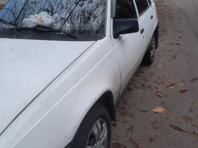 Белый Опель Кадет, объемом двигателя 1.6 л и пробегом 110 тыс. км за 1100 $, фото 2 на Automoto.ua