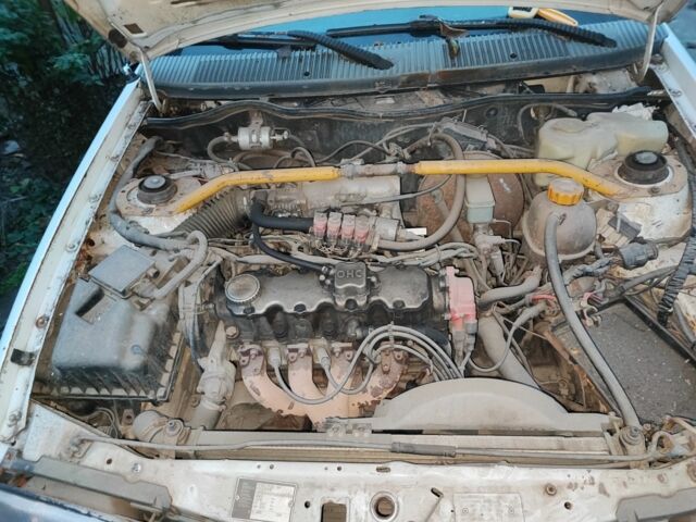 Белый Опель Кадет, объемом двигателя 2 л и пробегом 320 тыс. км за 357 $, фото 5 на Automoto.ua