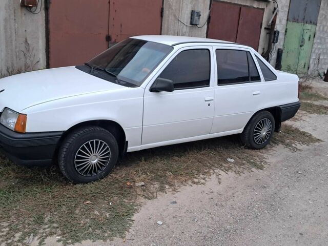 Белый Опель Кадет, объемом двигателя 0 л и пробегом 123 тыс. км за 1150 $, фото 1 на Automoto.ua