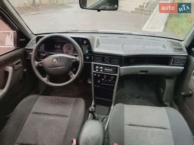 Білий Опель Кадет, об'ємом двигуна 1.6 л та пробігом 170 тис. км за 1500 $, фото 8 на Automoto.ua