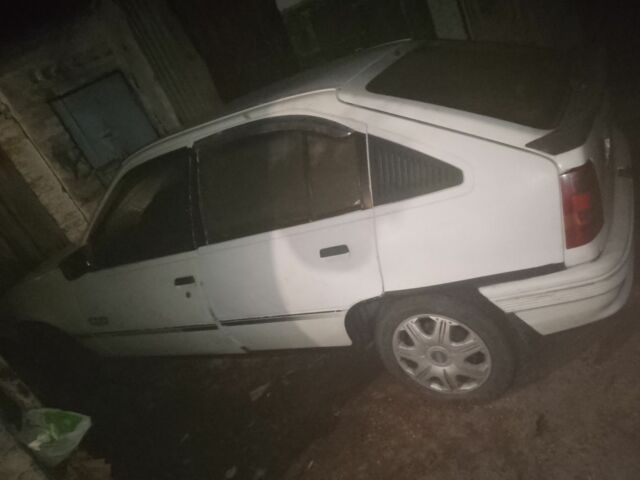 Білий Опель Кадет, об'ємом двигуна 0 л та пробігом 100 тис. км за 718 $, фото 1 на Automoto.ua