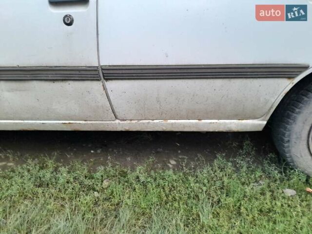 Белый Опель Кадет, объемом двигателя 1.6 л и пробегом 160 тыс. км за 800 $, фото 6 на Automoto.ua