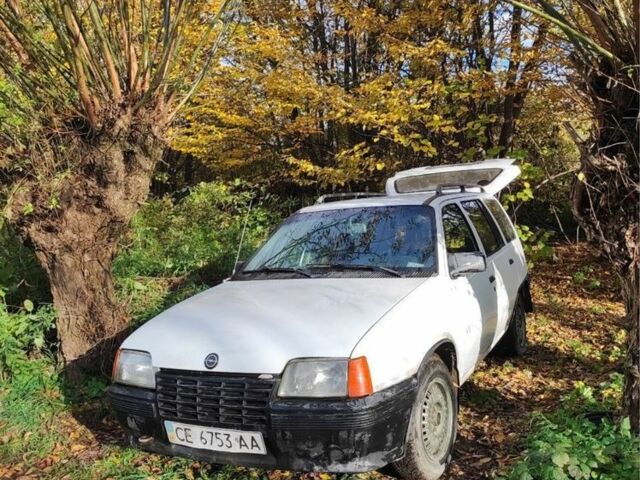 Белый Опель Кадет, объемом двигателя 0 л и пробегом 1 тыс. км за 716 $, фото 3 на Automoto.ua