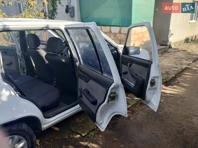 Белый Опель Кадет, объемом двигателя 1.6 л и пробегом 180 тыс. км за 1700 $, фото 6 на Automoto.ua