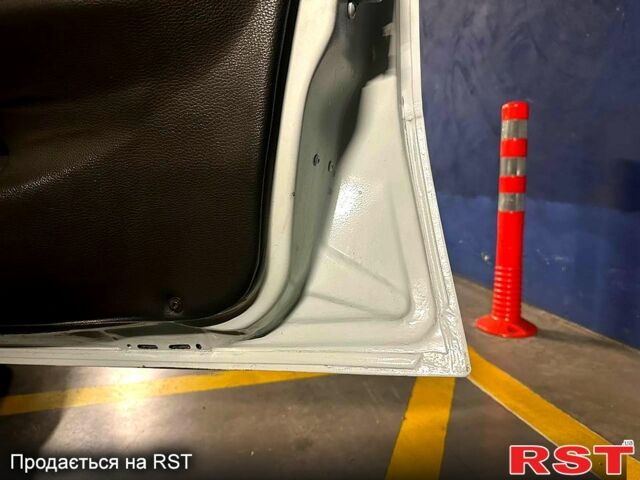 Белый Опель Кадет, объемом двигателя 1.6 л и пробегом 200 тыс. км за 2200 $, фото 9 на Automoto.ua