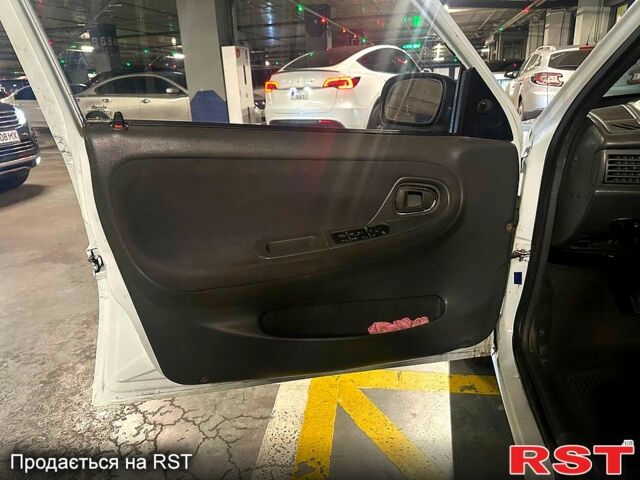 Белый Опель Кадет, объемом двигателя 1.6 л и пробегом 200 тыс. км за 2200 $, фото 10 на Automoto.ua