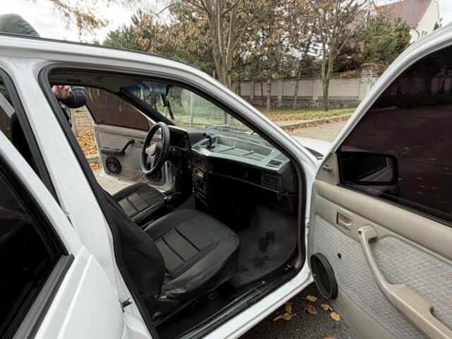 Белый Опель Кадет, объемом двигателя 1.7 л и пробегом 120 тыс. км за 1200 $, фото 10 на Automoto.ua