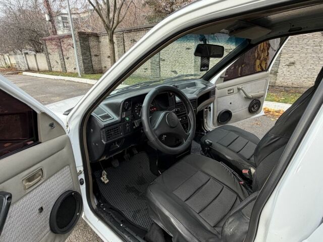 Белый Опель Кадет, объемом двигателя 1.7 л и пробегом 120 тыс. км за 1200 $, фото 11 на Automoto.ua