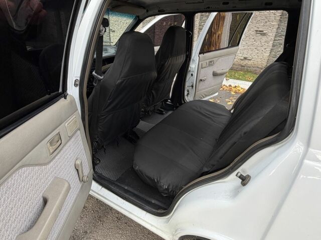 Белый Опель Кадет, объемом двигателя 1.7 л и пробегом 120 тыс. км за 1200 $, фото 9 на Automoto.ua