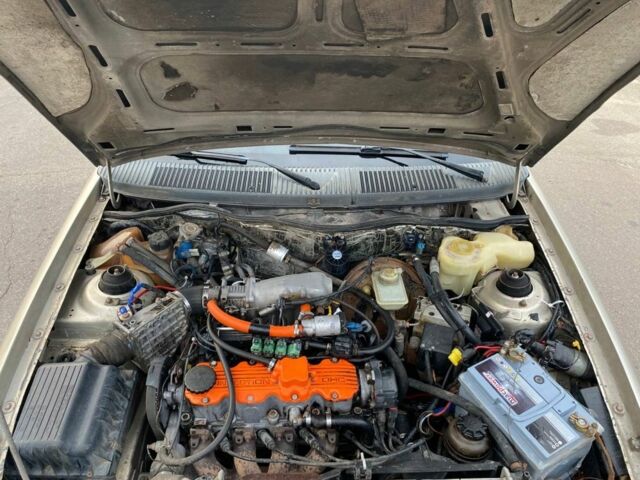 Бежевый Опель Кадет, объемом двигателя 2 л и пробегом 235 тыс. км за 800 $, фото 5 на Automoto.ua