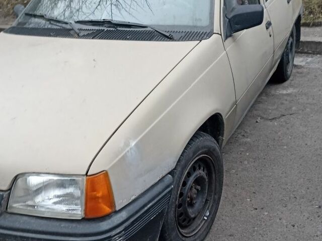 Бежевый Опель Кадет, объемом двигателя 0 л и пробегом 300 тыс. км за 500 $, фото 1 на Automoto.ua