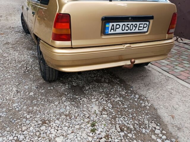 Бежевый Опель Кадет, объемом двигателя 1.3 л и пробегом 200 тыс. км за 1151 $, фото 4 на Automoto.ua